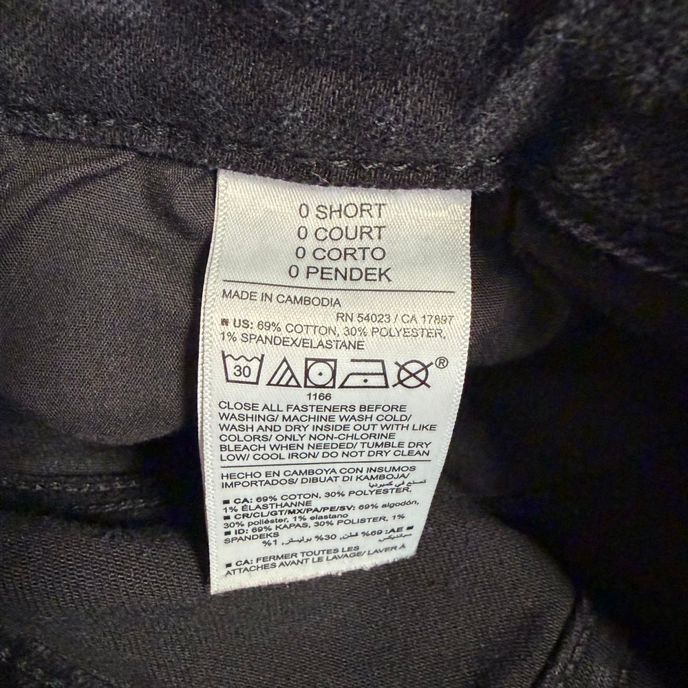 Women's Old Navy High-Rise Wow Flare Jeans in Black, Size 0 Short Bell Bottoms - Picture 5 of 16